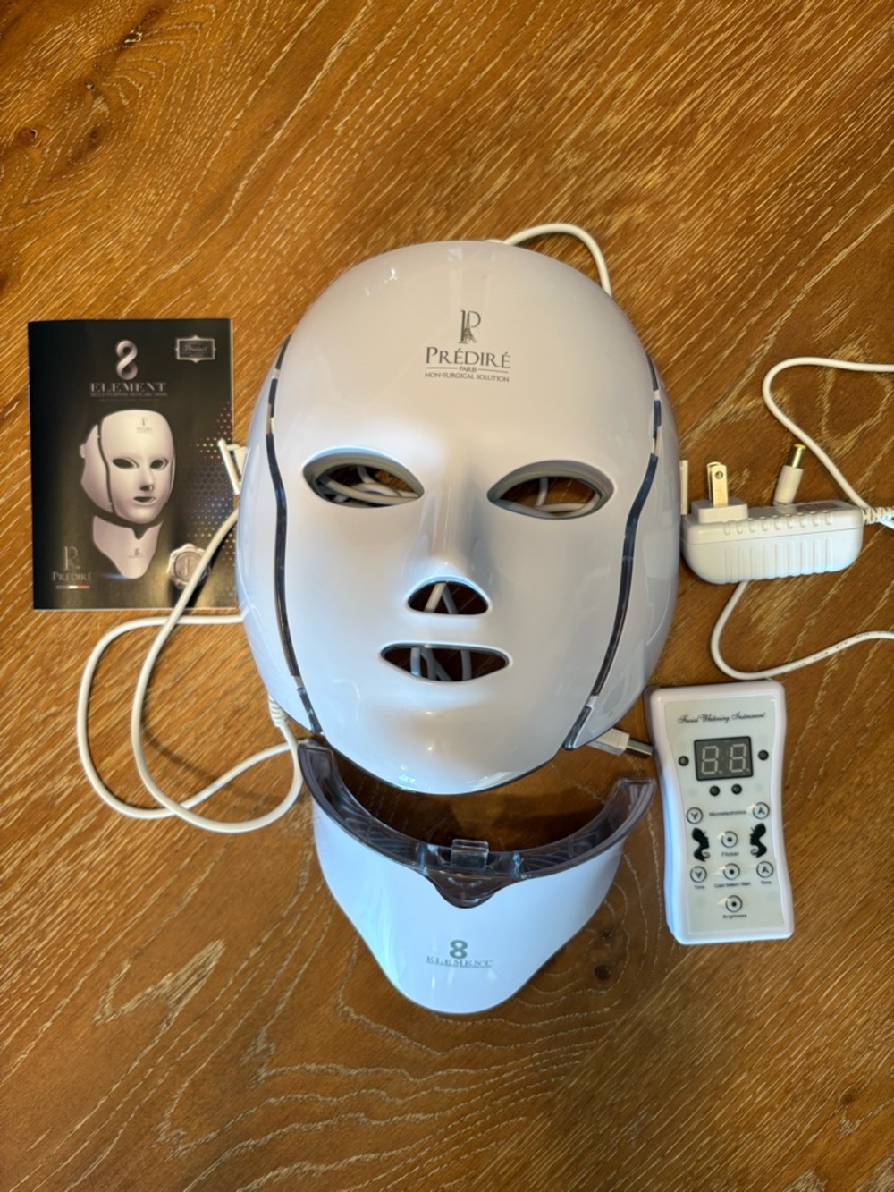 Prédiré Paris LED Face & Neck Mask - 8 Modes